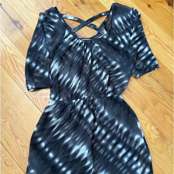 Express Swimsuit Coverup Size Small - Picture 1 of 2